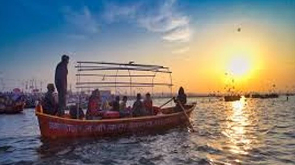 UP: महाकुंभ के दौरान नाविक पिंटू महरा की 30 करोड़ रुपये की कमाई पर विवाद, सपा और विपक्षी दलों ने की जांच की मांग।